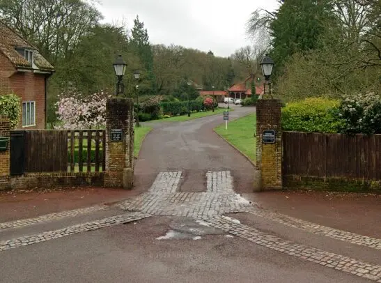 Charing Crematorium Entrance - Cremations in Kent