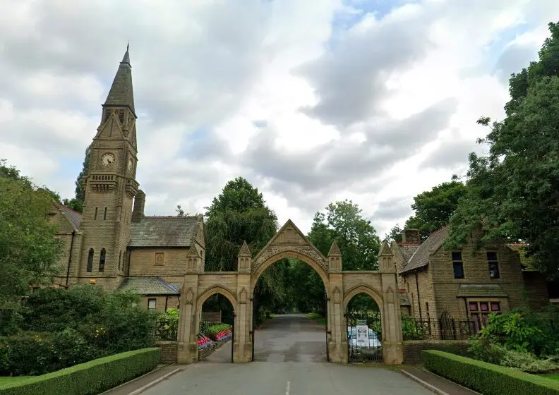 Hollinwood Crematorium - Cremations in Oldham and Manchester